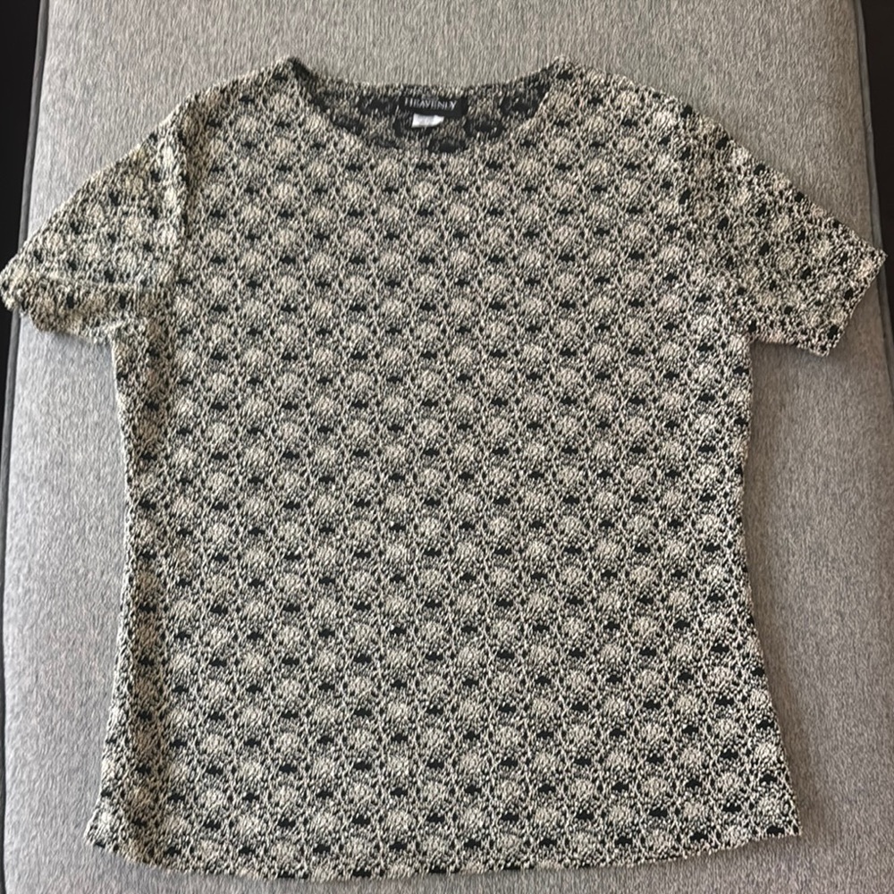 Heavenly Black and Gold Sheer Short Sleeve Top. NWOT. Non-Smoking